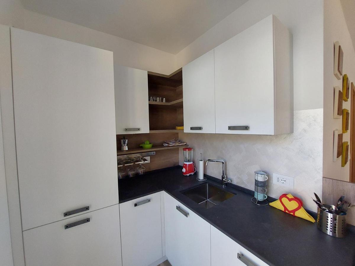 La bougainville - luxury apartment Torbole Sul Garda Extérieur photo