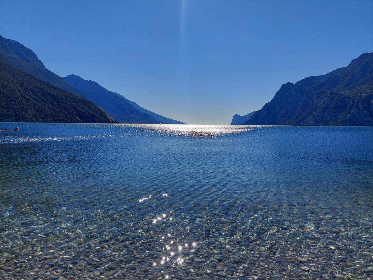 La bougainville - luxury apartment Torbole Sul Garda Extérieur photo