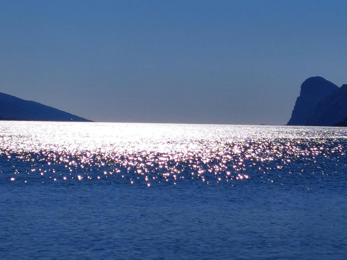 La bougainville - luxury apartment Torbole Sul Garda Extérieur photo